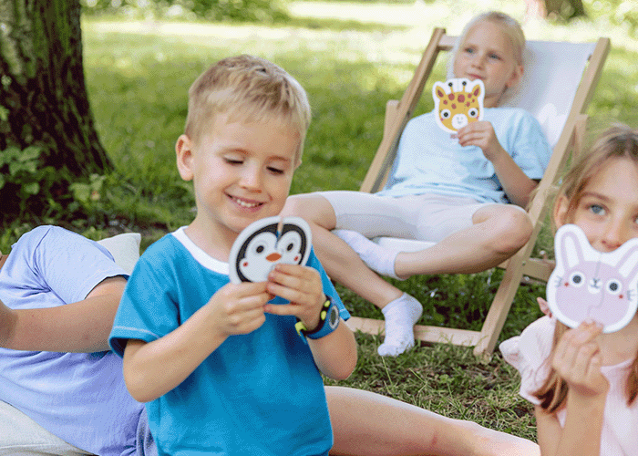 dziecko idzie do przedszkola