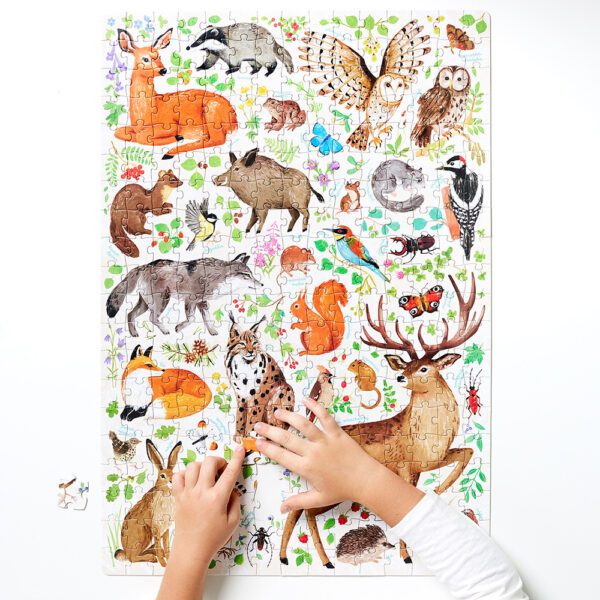 puzzle z leśnymi zwierzetami dla szkolniaka